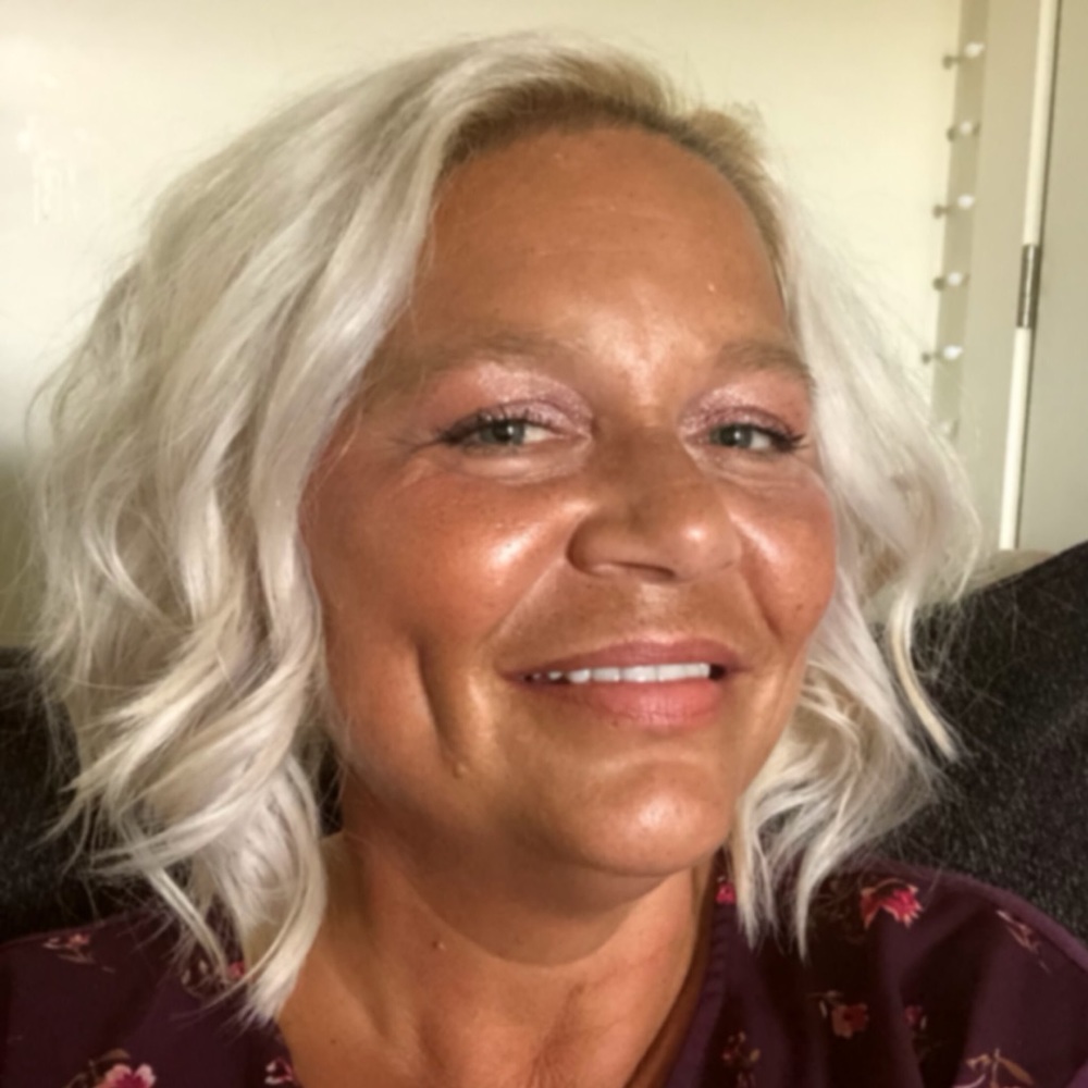 Meet your Posher, Julie